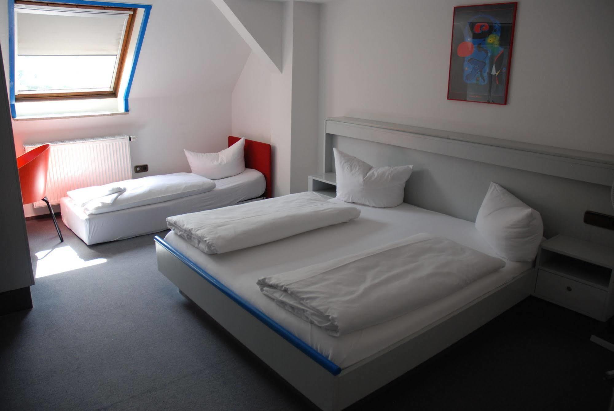 Hotel Zur Post Leipheim Esterno foto