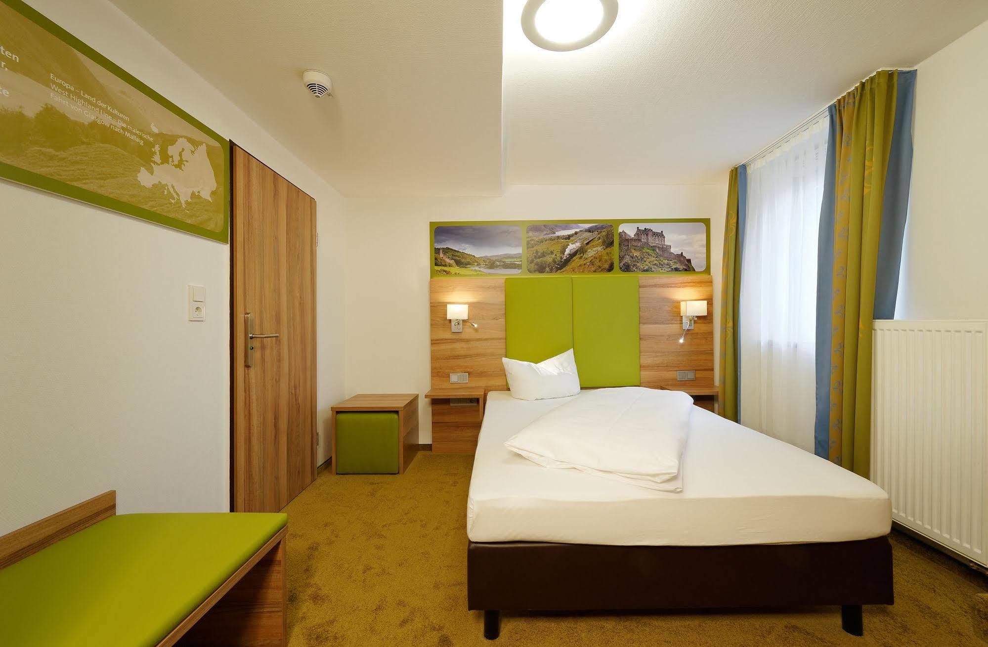 Hotel Zur Post Leipheim Esterno foto