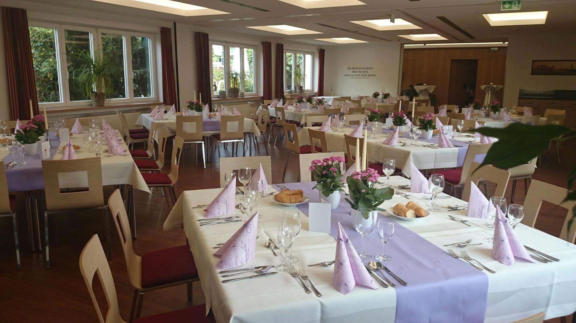 Hotel Zur Post Leipheim Esterno foto