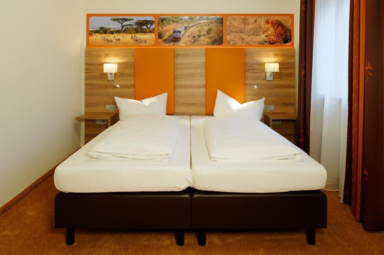 Hotel Zur Post Leipheim Esterno foto
