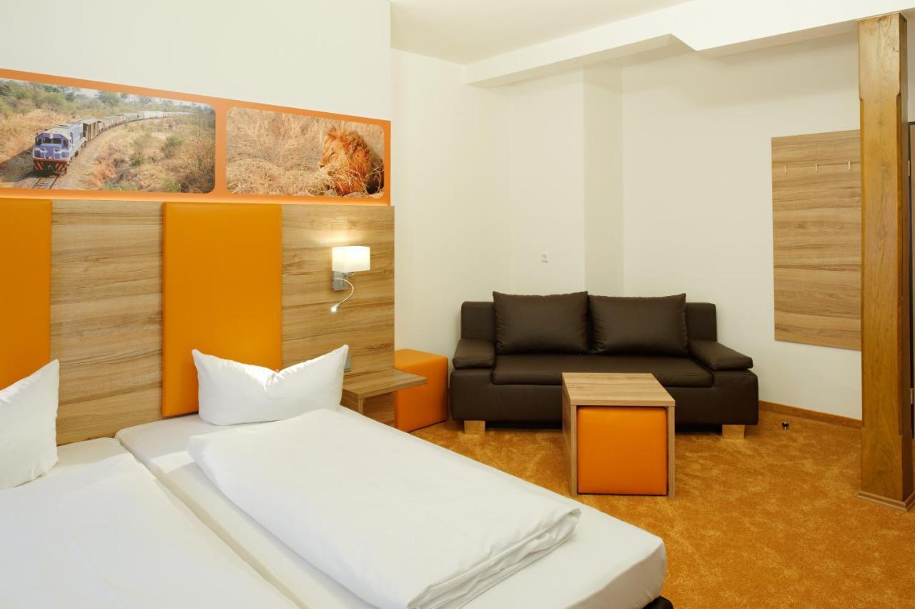 Hotel Zur Post Leipheim Esterno foto